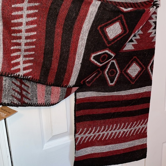 Poncho Scarf - Picture 4 of 7